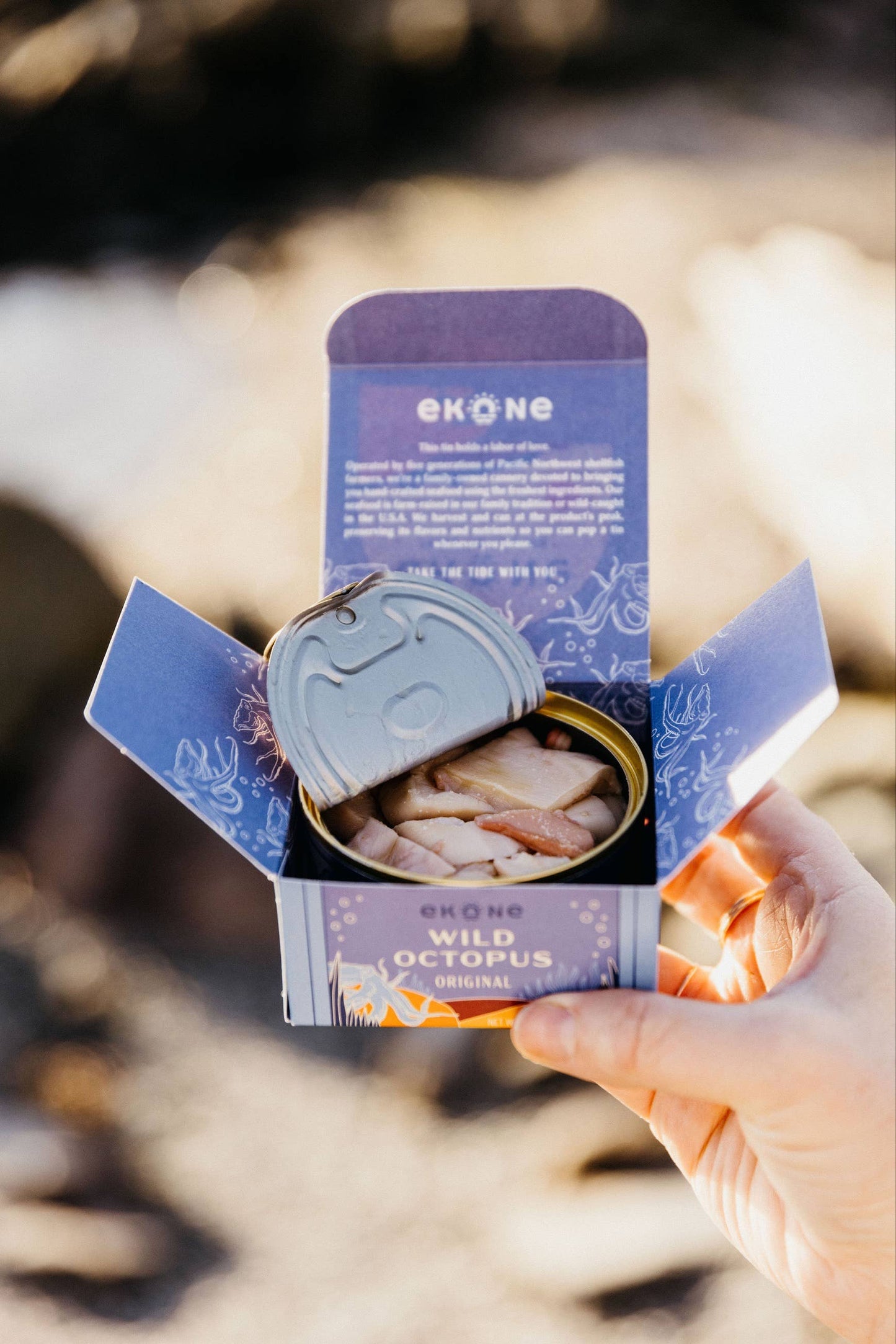 Ekone Giant Pacific Octopus